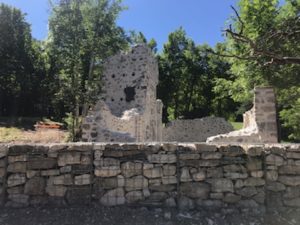 Travaux de restauration de vestiges historiques