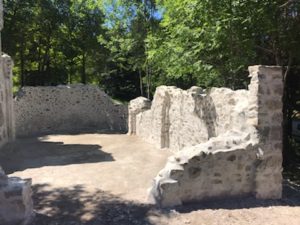 Travaux de restauration de vestiges historiques